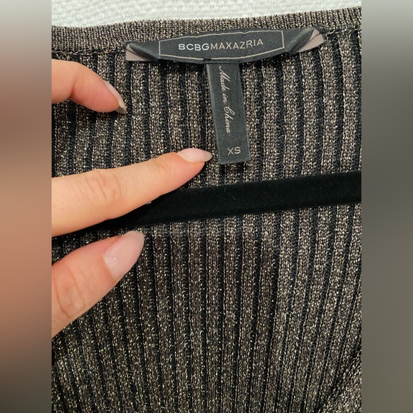 BCBG - Metallic V-Neck Tunic Dress - Picture 4 of 7